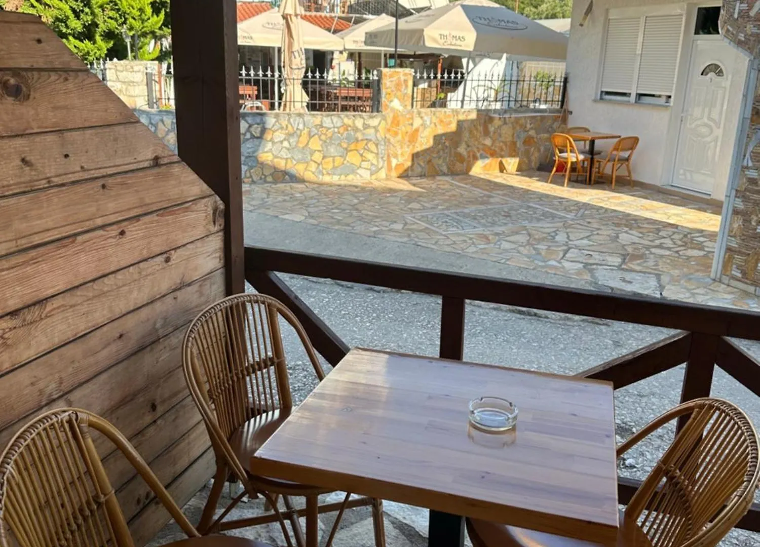 Jona Rooms Himare Apartment