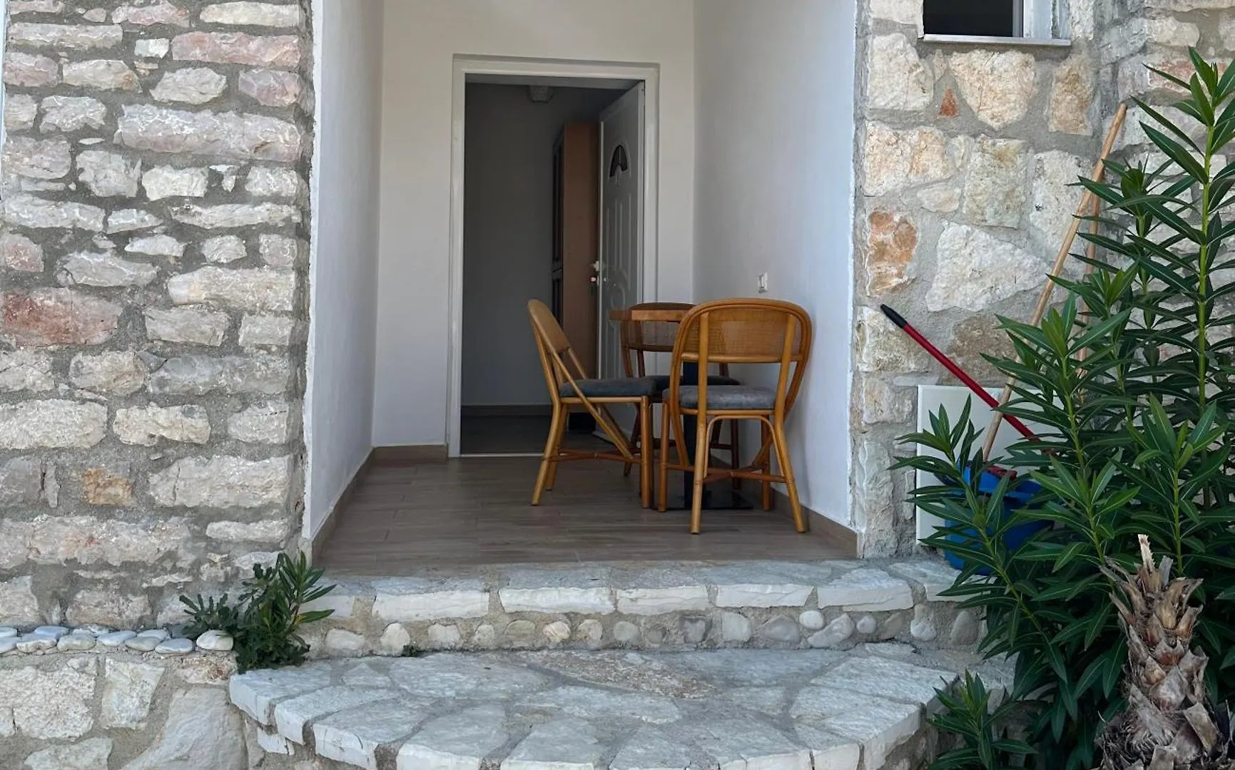 Apartment Jona Rooms Himare