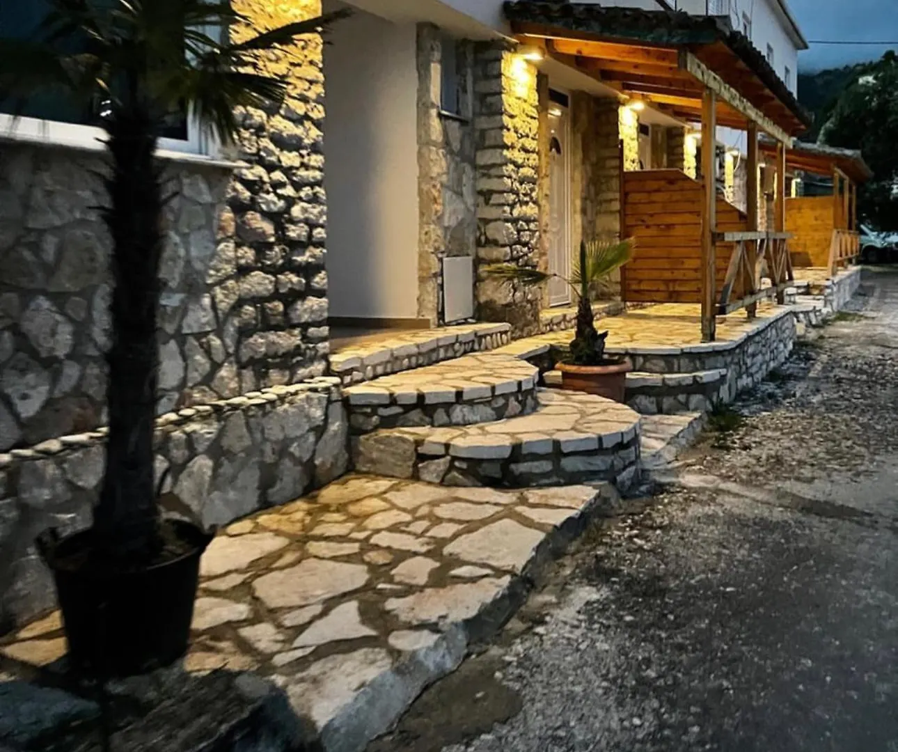 Apartment Jona Rooms Himare