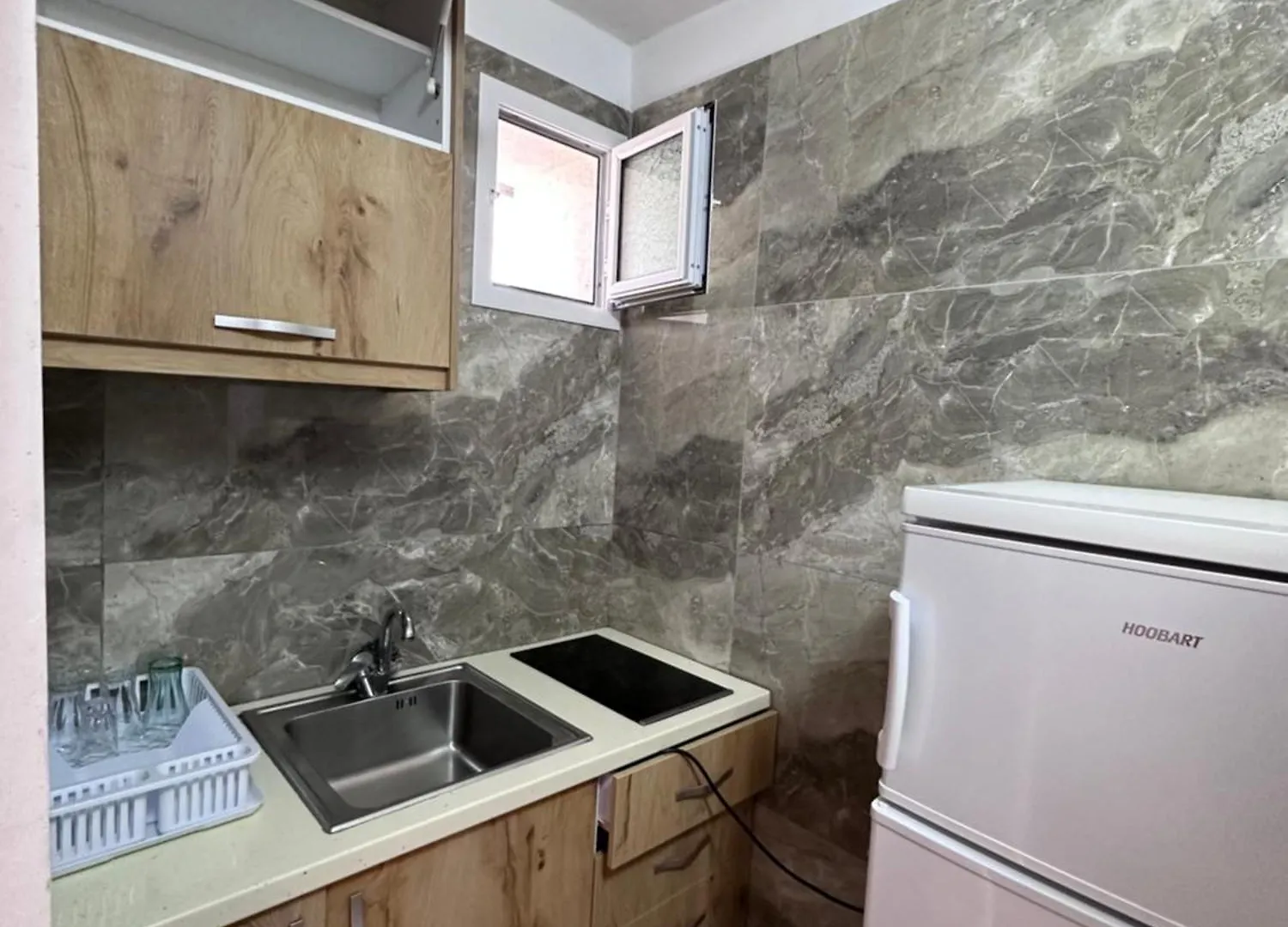 Jona Rooms Himare Apartment