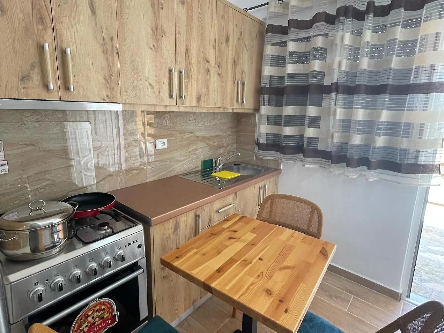 Jona Rooms Himare Albania